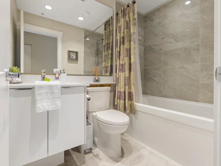 114-9213 Odlin Road, Richmond, BC, V6X 0V5 - 9