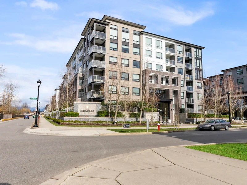 114 - 9213 Odlin Road, Richmond BC
