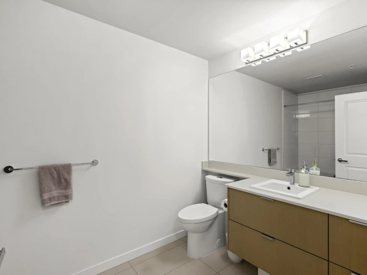 208-277 W 1st Street, North Vancouver, BC, V7M 0E8 - 19