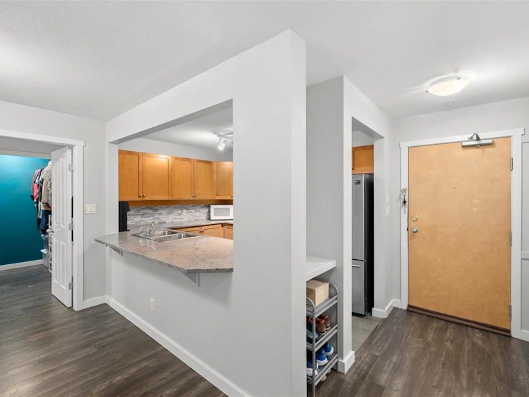 207-15 Smokey Smith Place, New Westminster, BC, V3L 5V7 - 8