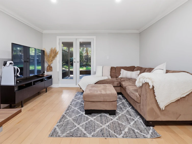 4535 Raeburn Street, North Vancouver, BC, V7G 1K3 - 34