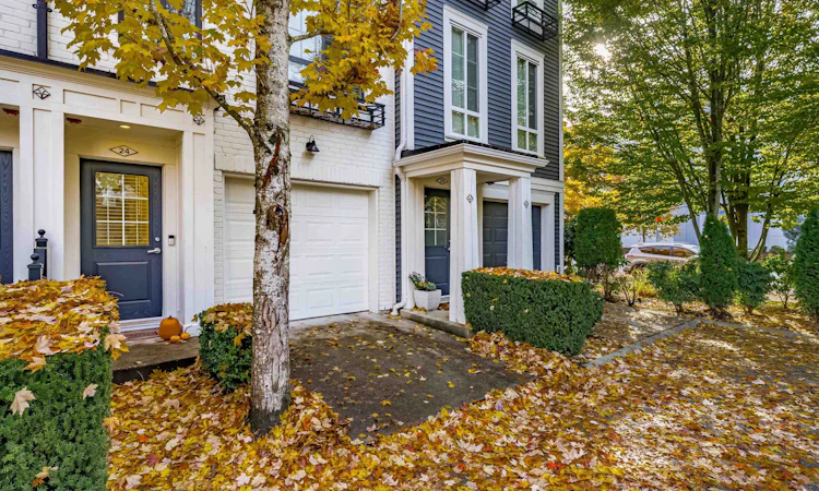 24-2423 Avon Place