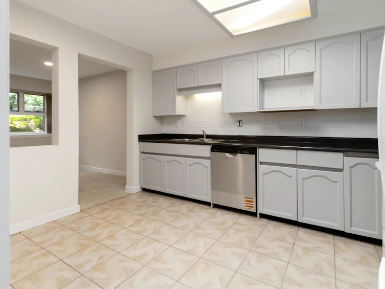 102-1230 Quayside Drive, New Westminster, BC, V3M 6H1 - 11