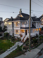 280 E 5th Street