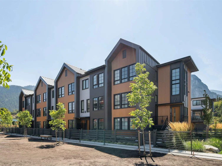 1357 Peakside Place, Squamish, BC, V8B 1A8 - 25