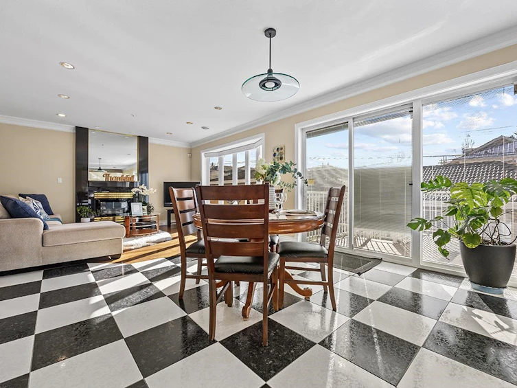 2288 W 20th Avenue, Vancouver, BC, V6L 1G3 - 11