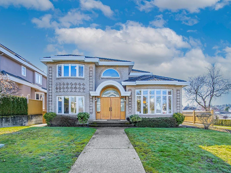 2288 W 20th Avenue, Vancouver BC V6L 1G3