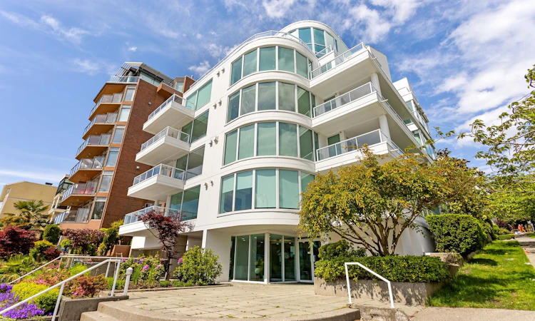 3B-1403 Beach Avenue