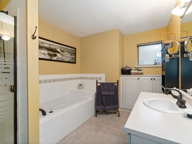 54-323 Governors Court, New Westminster, BC, V3L 5S6 - 21