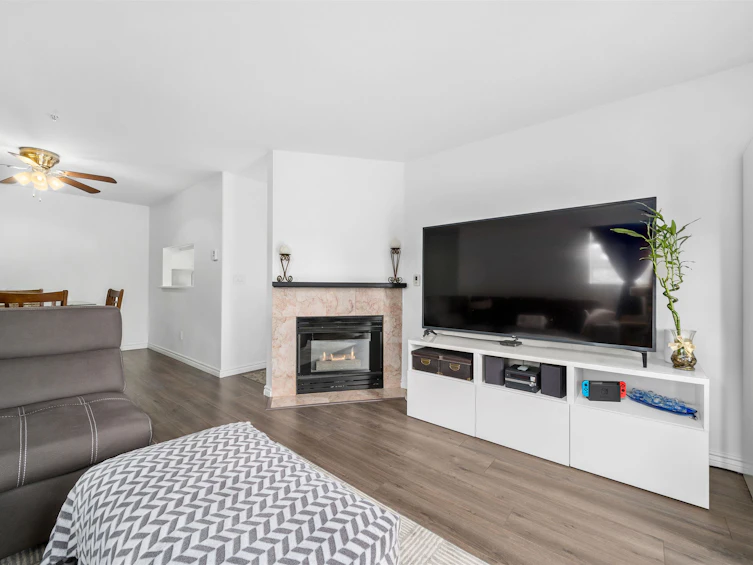311-19241 Ford Road, Pitt Meadows, BC, V3Y 2N4