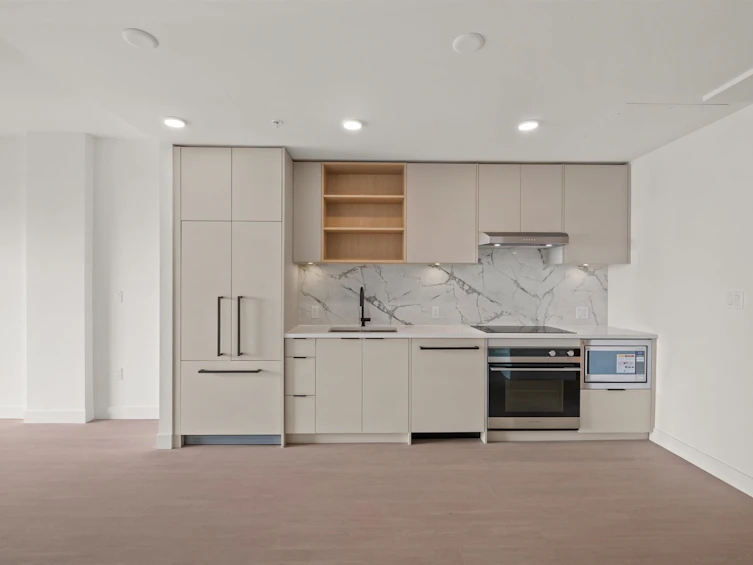 553-422 E 3rd Street, North Vancouver, BC, V7L 0K1 - 3