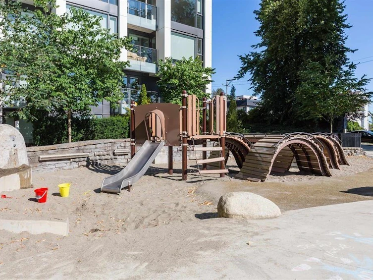 210-7128 Adera Street, Vancouver, BC, V6P 5C4 - 32