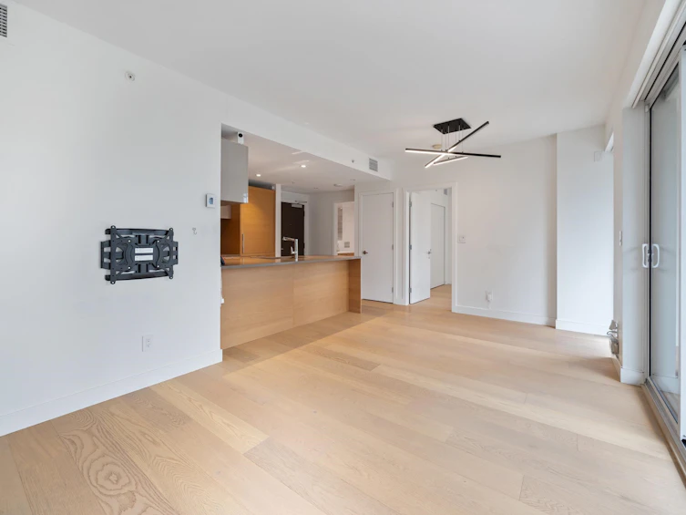 210-7128 Adera Street, Vancouver, BC, V6P 5C4 - 5