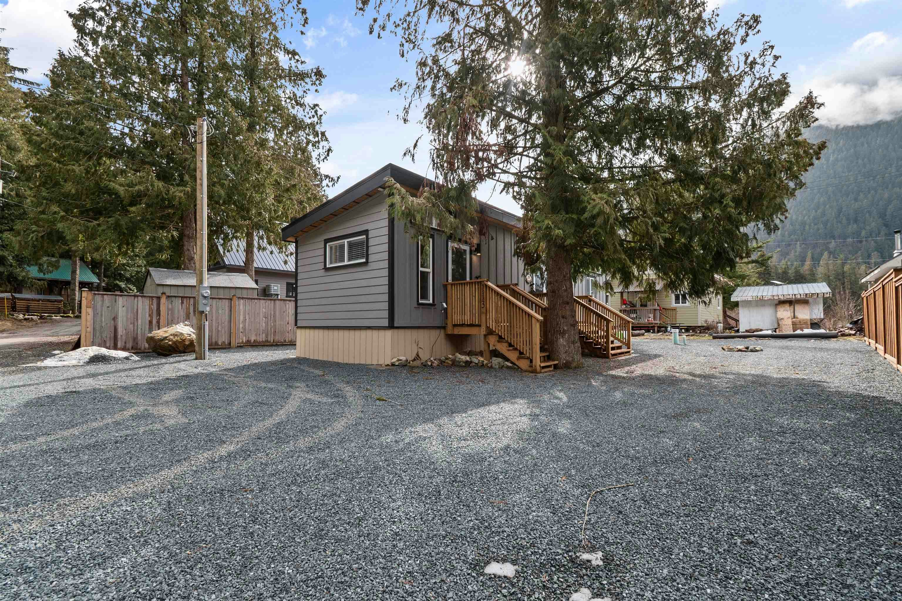 H113 Strawberry Lane, Hope, BC, V0X 1L5 - 23