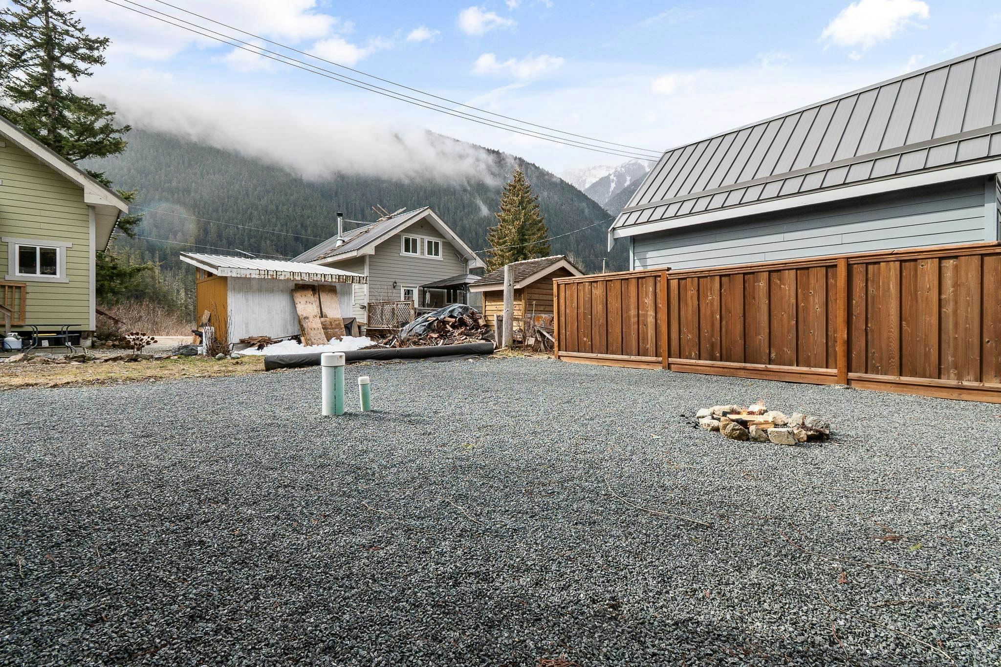 H113 Strawberry Lane, Hope, BC, V0X 1L5 - 30