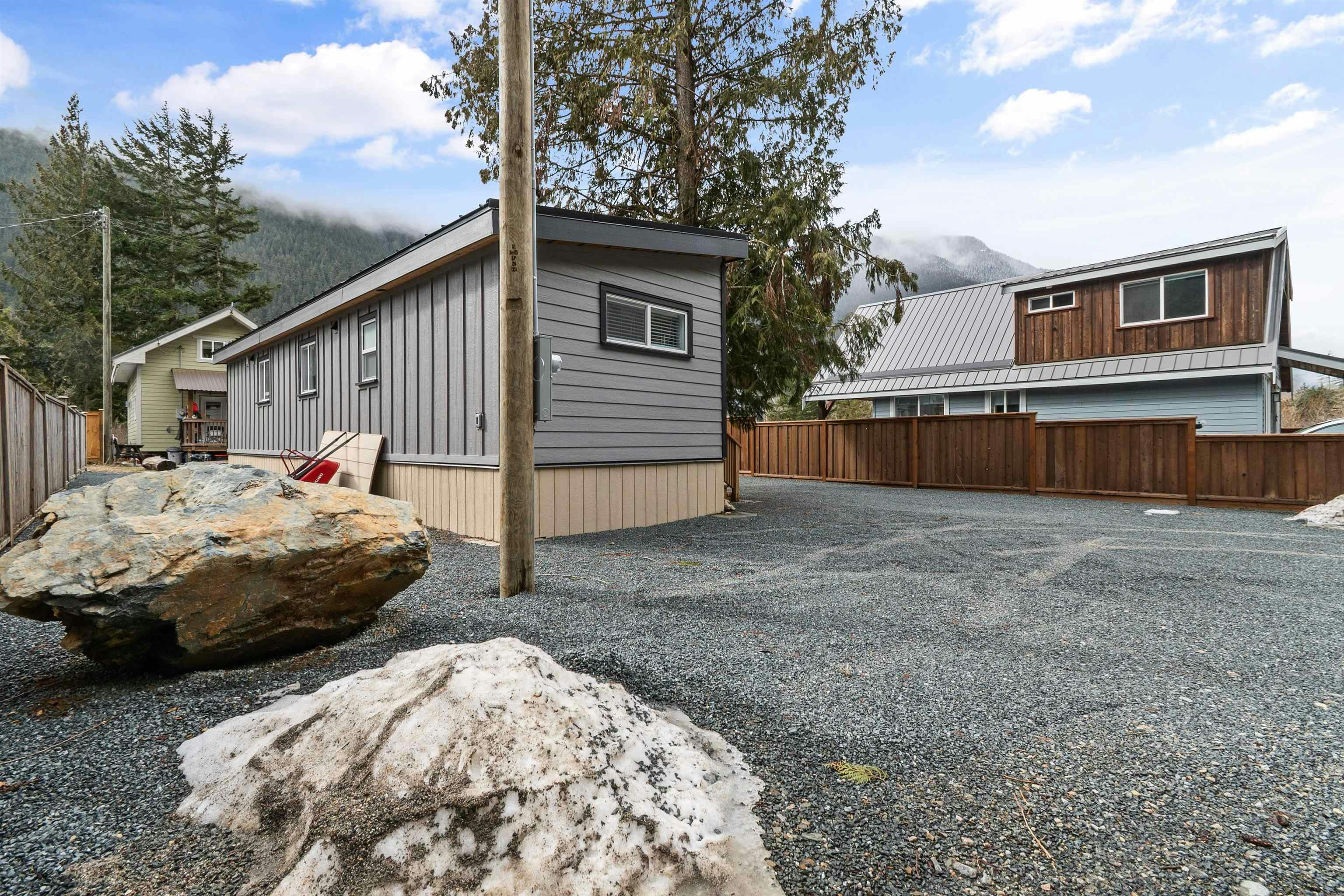 H113 Strawberry Lane, Hope, BC, V0X 1L5 - 27
