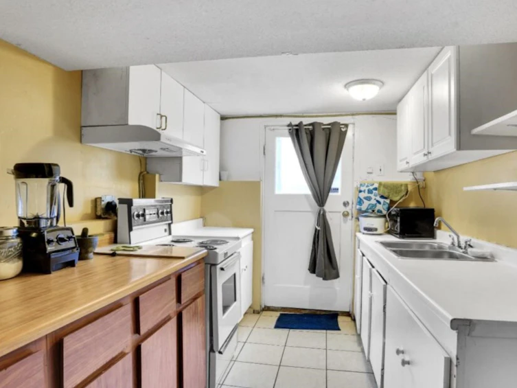 1441 W 49th Avenue, Vancouver, BC, V6M 2R4 - 11