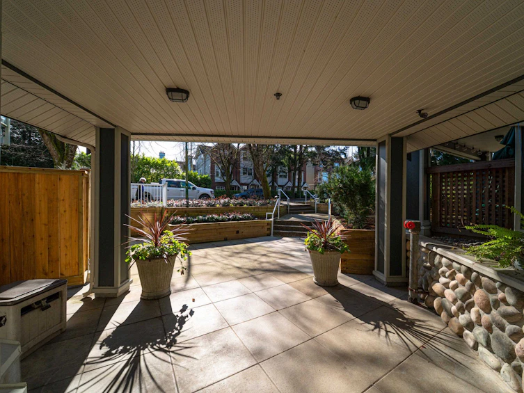 PH3-865 W 15 Avenue, Vancouver, BC, V5Z 1R8 - 3