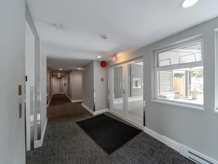 PH3-865 W 15 Avenue, Vancouver, BC, V5Z 1R8 - 4