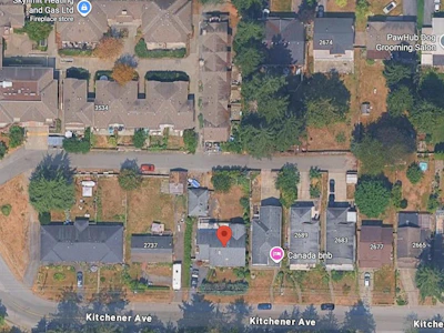 2735 Kitchener Avenue - 2