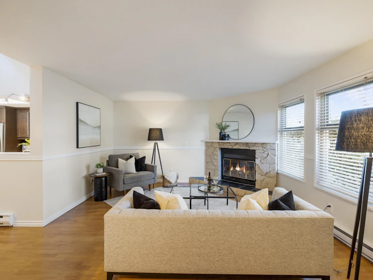 19452 61 Avenue, Surrey, BC, V3S 7L3 - 6