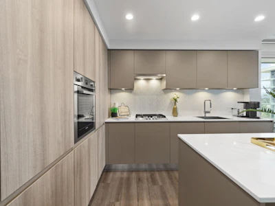 2801-3833 Evergreen Place - 5