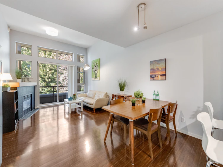 406-9329 University Crescent, Burnaby, BC, V5A 4Y4 - 2