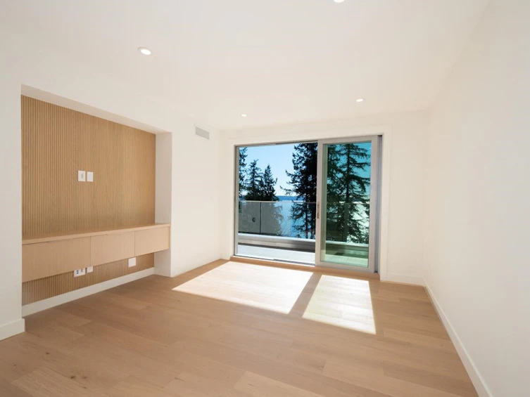 4437 Piccadilly North, West Vancouver, BC, V7W 1C8 - 17