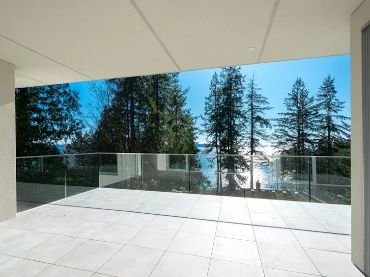 4437 Piccadilly North, West Vancouver, BC, V7W 1C8 - 13
