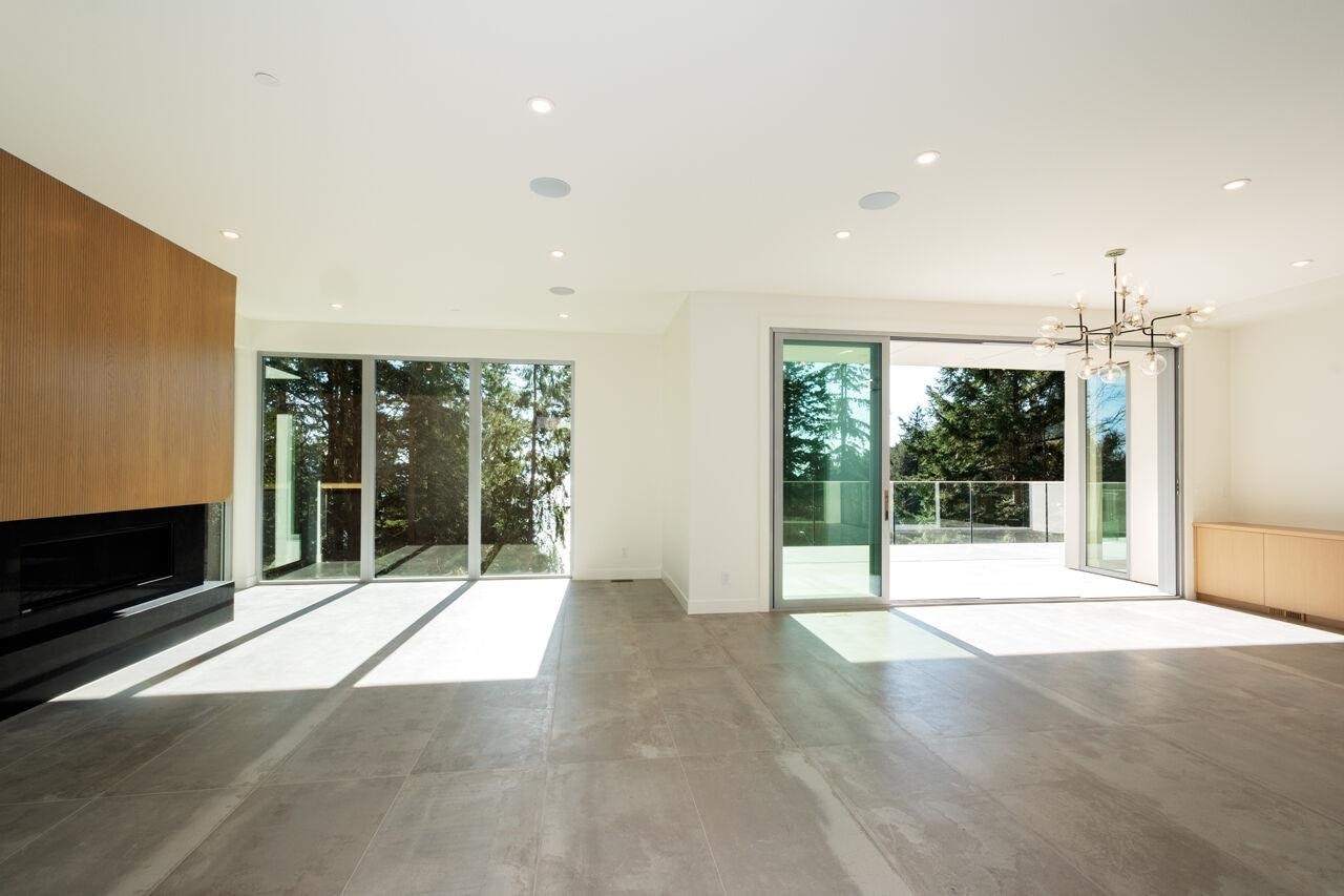 4437 Piccadilly North, West Vancouver, BC, V7W 1C8 - 10