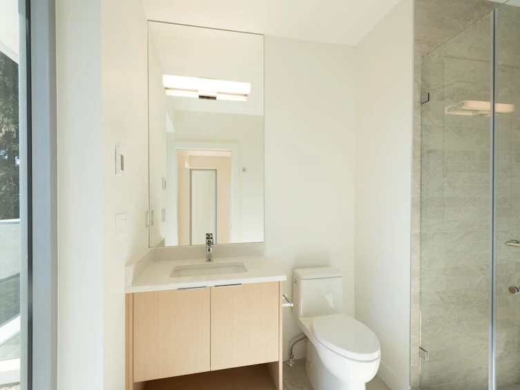 4437 Piccadilly North, West Vancouver, BC, V7W 1C8 - 32