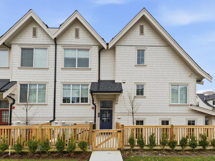 120-720 Robinson Street, Coquitlam, BC, V3J 0P9