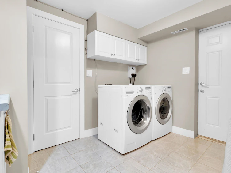 3054 Daybreak Avenue, Coquitlam, BC, V3C 2G4 - 25