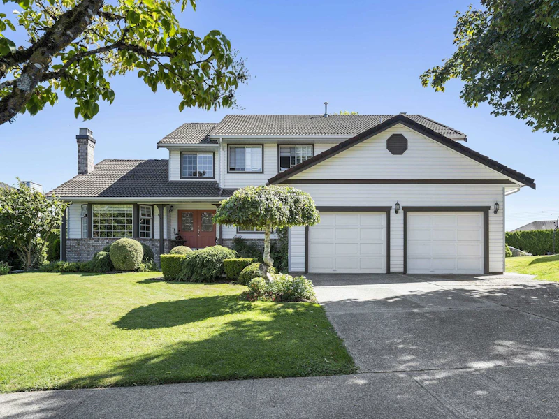 18936 57th Avenue, Surrey BC V3S 7M4