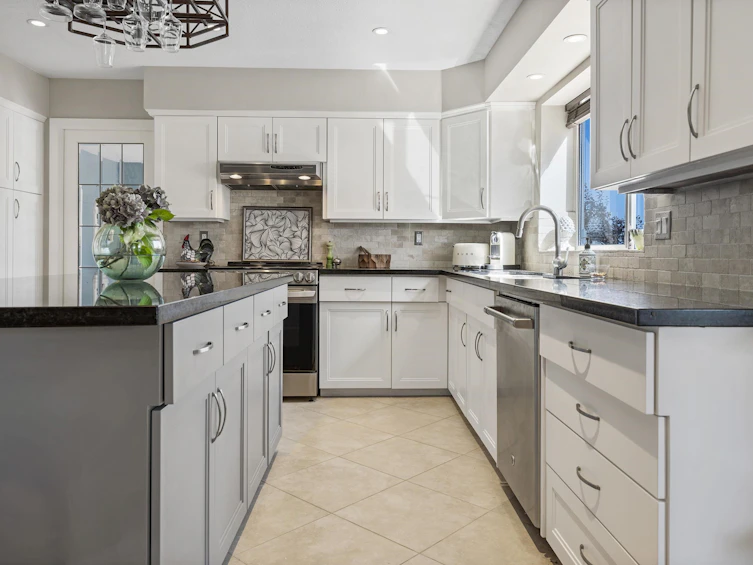 18936 57 Avenue, Surrey, BC, V3S 7M4 - 9
