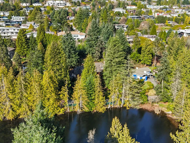 895 Elveden Row, West Vancouver, BC, V7S 1Y7 - 35