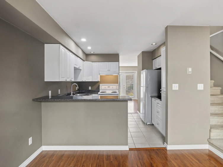 45-15488 101a Avenue, Surrey, BC, V3R 0Z8 - 12