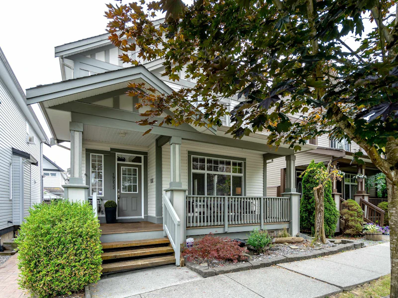19232 68a Avenue, Surrey BC V4N 0B6