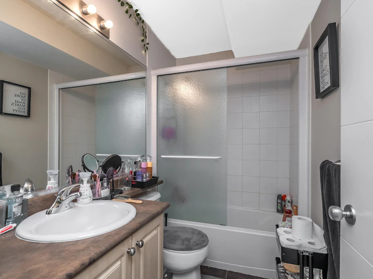 19232 68a Avenue, Surrey, BC, V4N 0B6 - 16