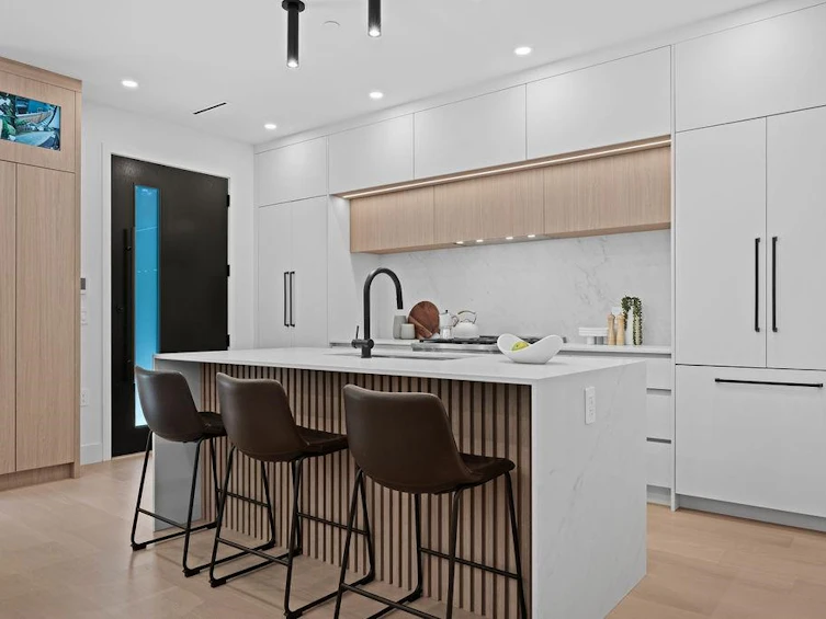 1-3880 W 23rd Avenue, Vancouver, BC, V6S 1K9 - 4