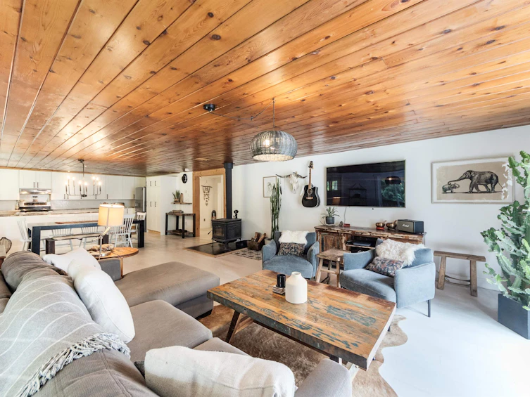 14848 Squamish Valley Road, Squamish, BC, V0N 1H0 - 13