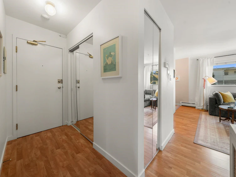 305-33 N Templeton Drive, Vancouver, BC, V5L 3C9 - 11