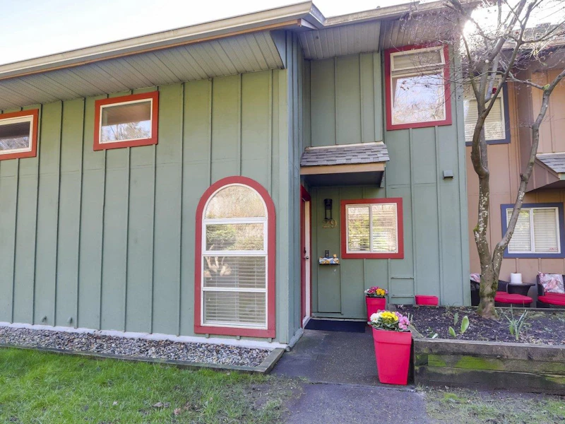 29 - 900 W 17th Street, North Vancouver BC V7P 3K5