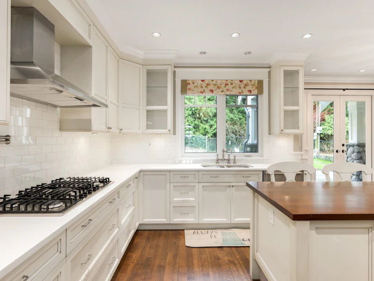 4228 Skyline Drive, North Vancouver, BC, V7R 3G7 - 11