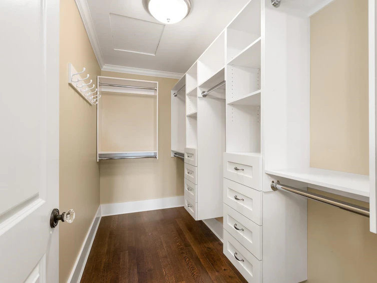 4228 Skyline Drive, North Vancouver, BC, V7R 3G7 - 27