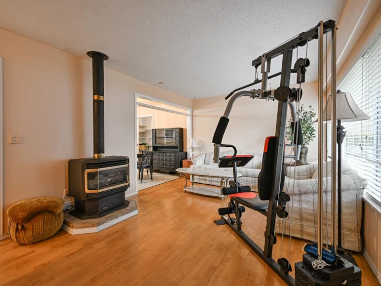 7016 141 Street, Surrey, BC, V3W 6L4 - 6