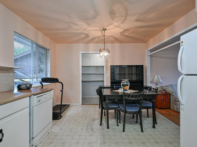7016 141 Street, Surrey, BC, V3W 6L4 - 13