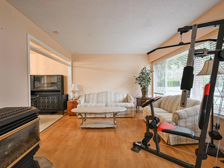 7016 141 Street, Surrey, BC, V3W 6L4 - 5