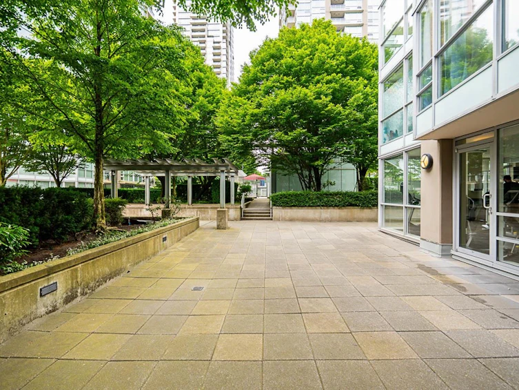 2605-2978 Glen Drive, Coquitlam, BC, V3B 0C3 - 25