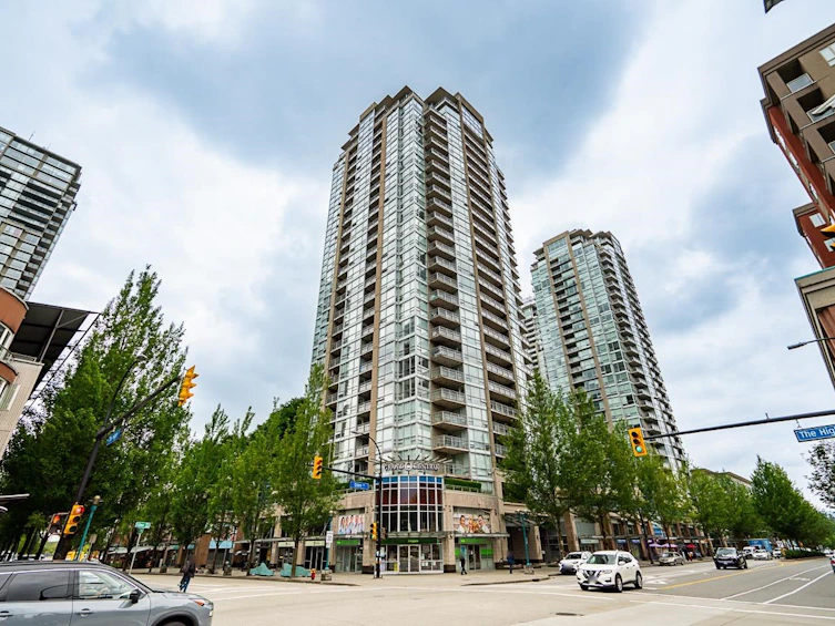 2605-2978 Glen Drive, Coquitlam, BC, V3B 0C3
